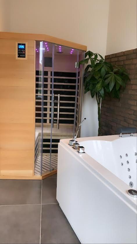 V' Appart Spa Troyes Zewnętrze zdjęcie